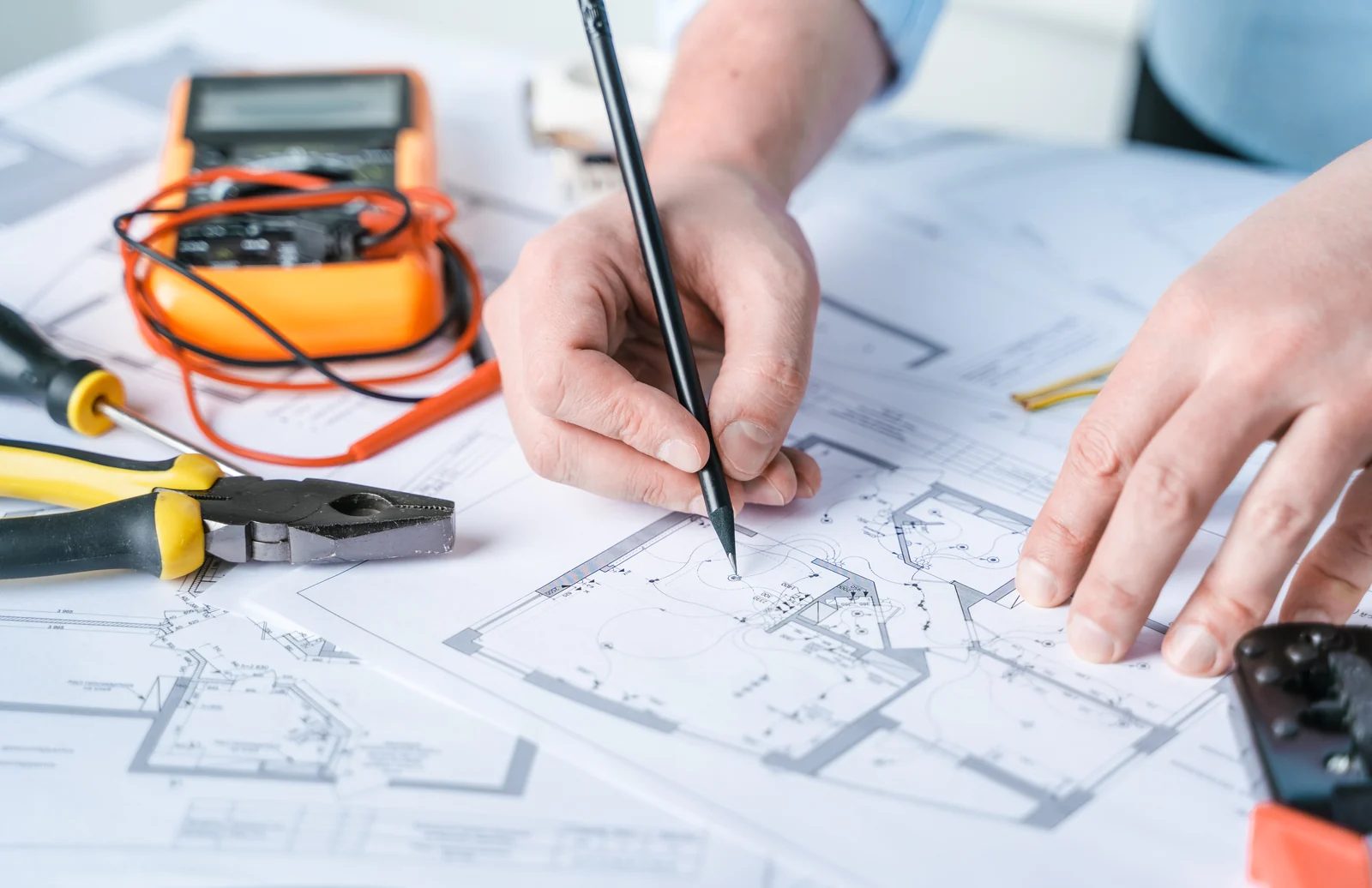 Drawings and calculation reports of an electrical design for RETIE permitting